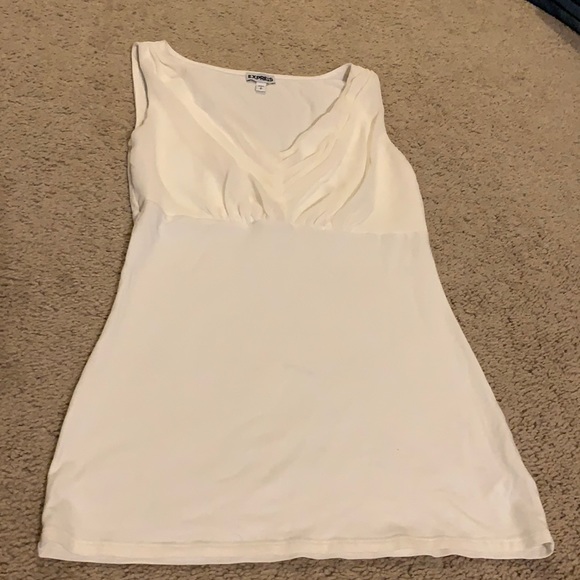 Express top in cream. Size small - Picture 5 of 8